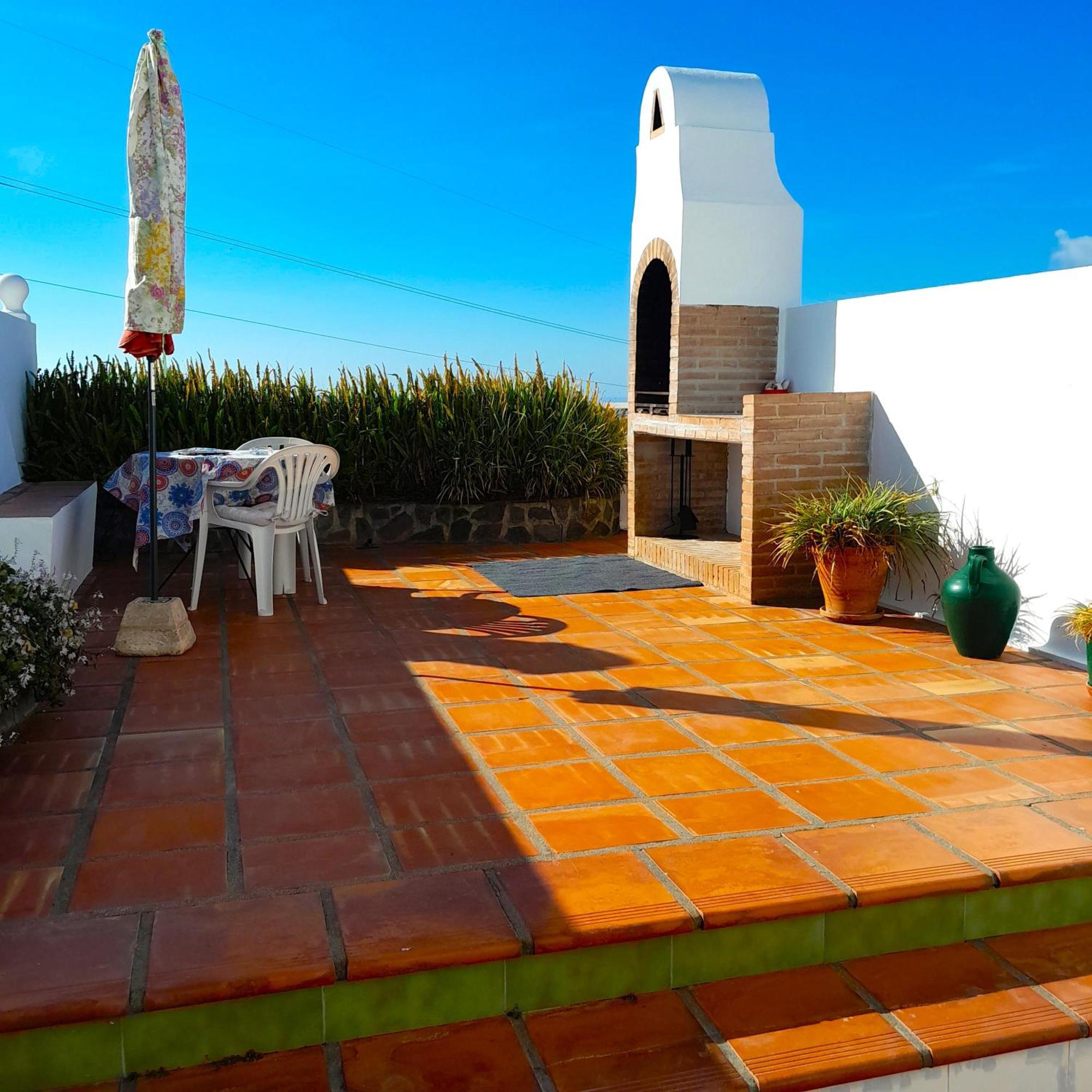 Villa Angie Nerja Exterior photo